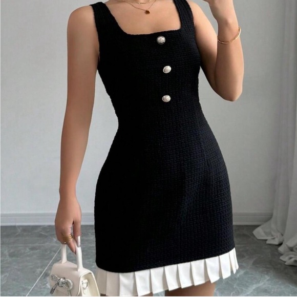 Black Sleeveless Tweed Dress with pleated hem.  Estimated Size S.  Brand new. - Picture 2 of 8